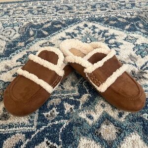 A New Day Loafer Slippers in size 8.5